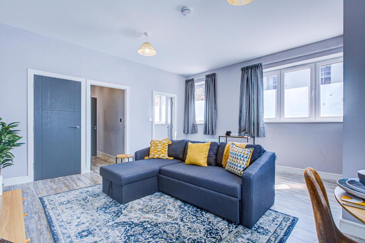 Spacious And Modern 1 Bed 1 Bath Apartment In The Heart Of Истборн Екстериор снимка